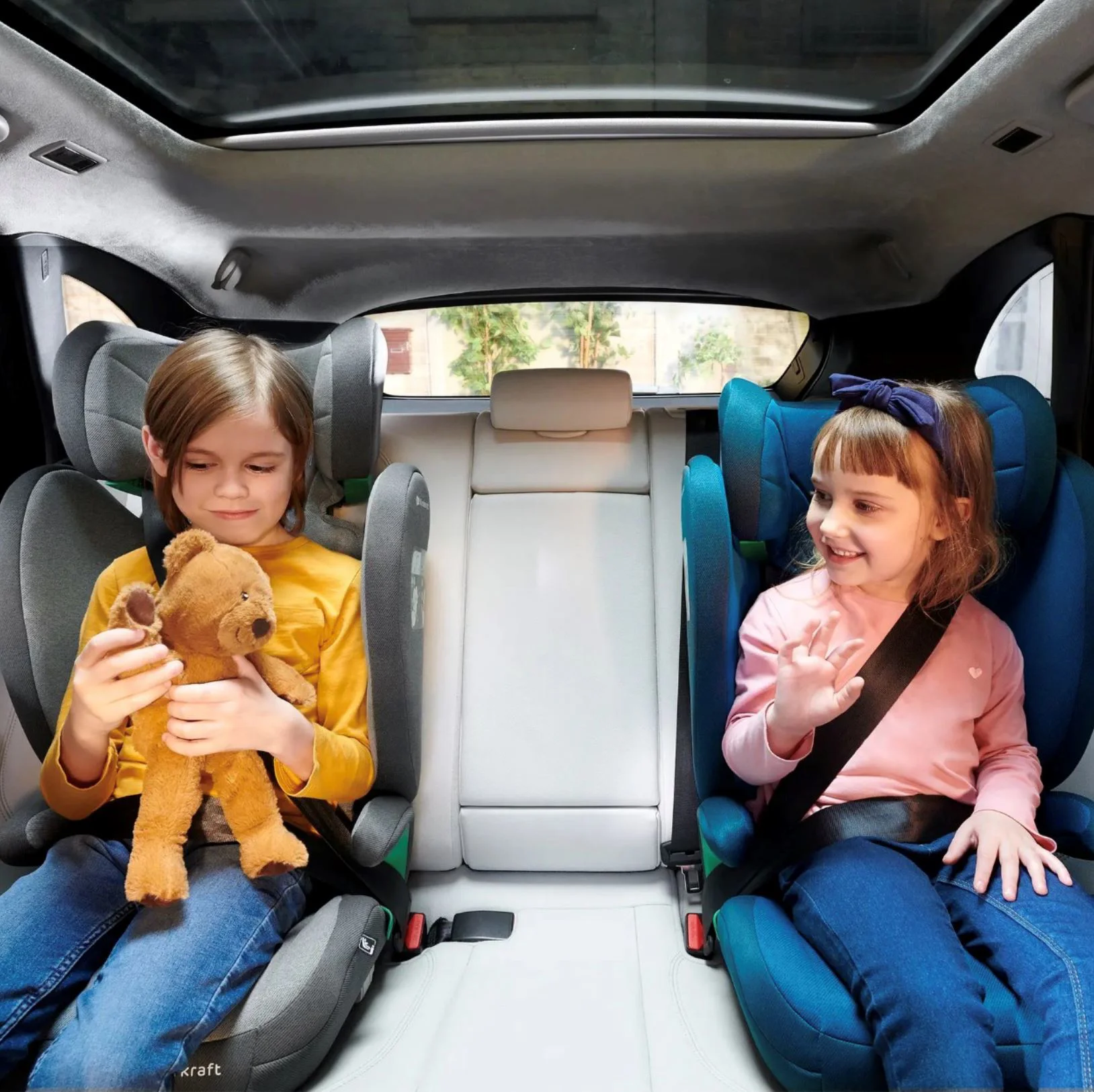 Детское автокресло Kinderkraft Junior Fix 2 i-Size Rocket Серое foto