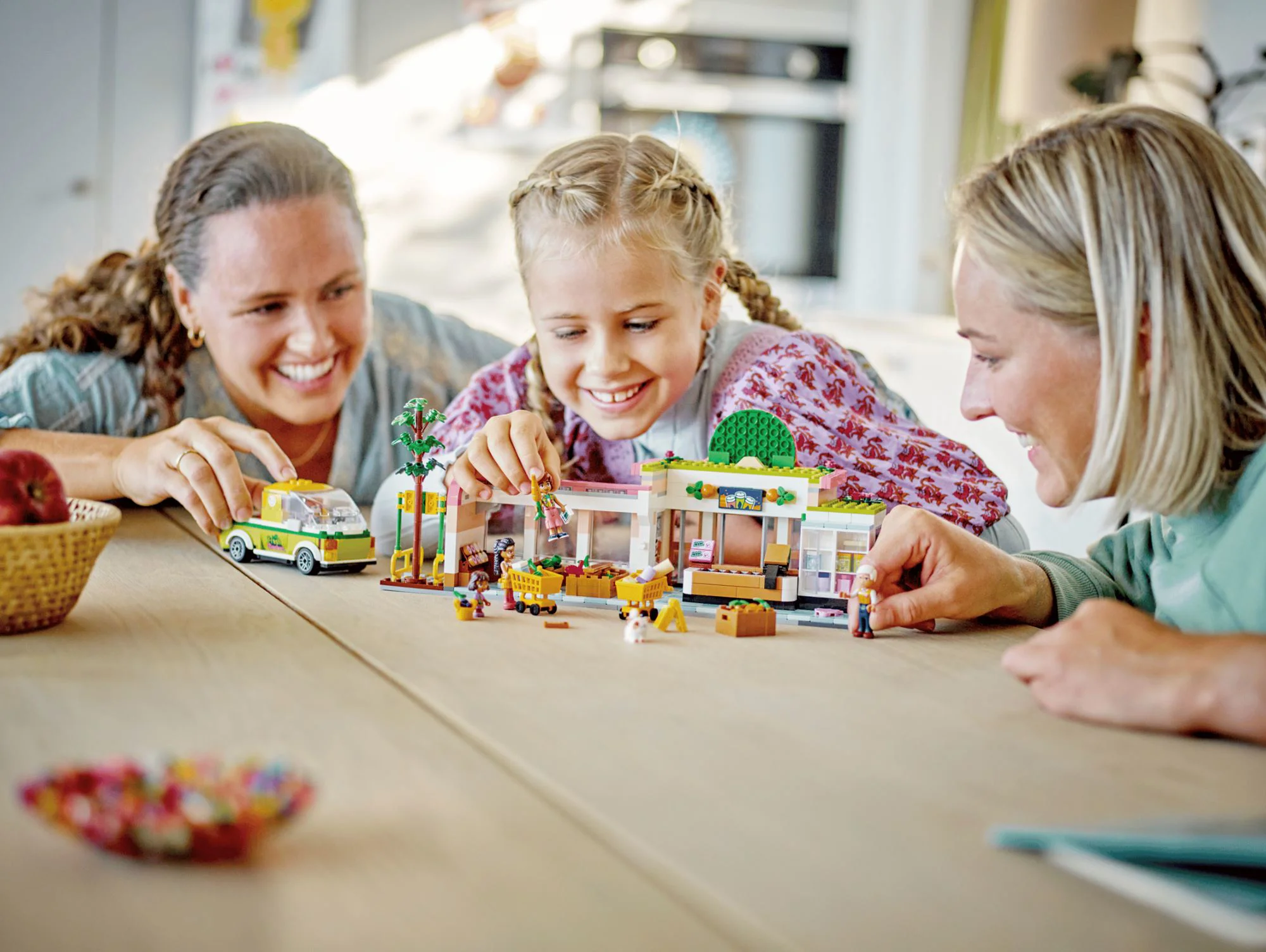 Конструктор Lego Friends Магазин органических продуктов, 830 эл. foto