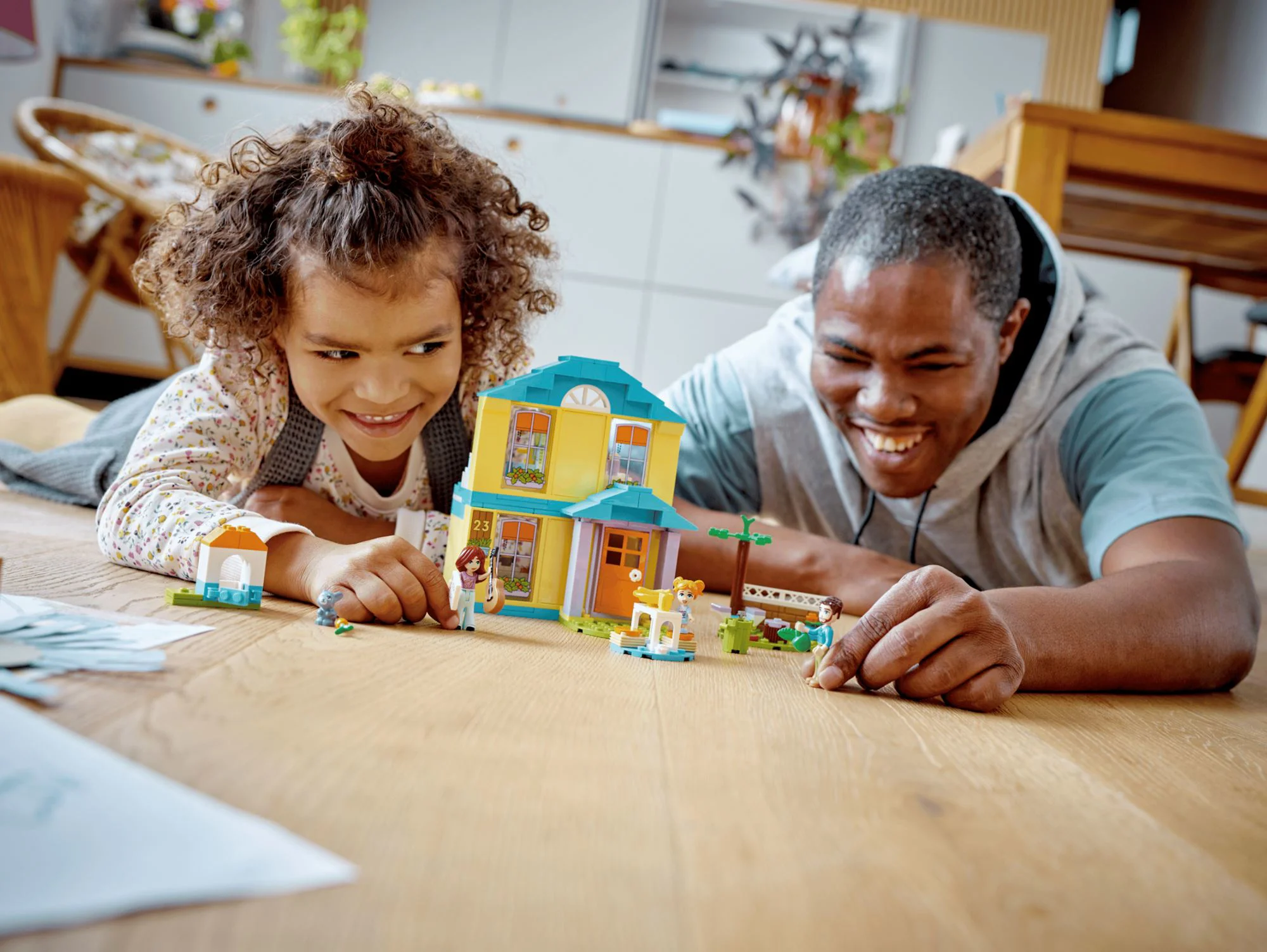 Set de constructie Lego Friends Casa lui Paisley, 185 el. foto