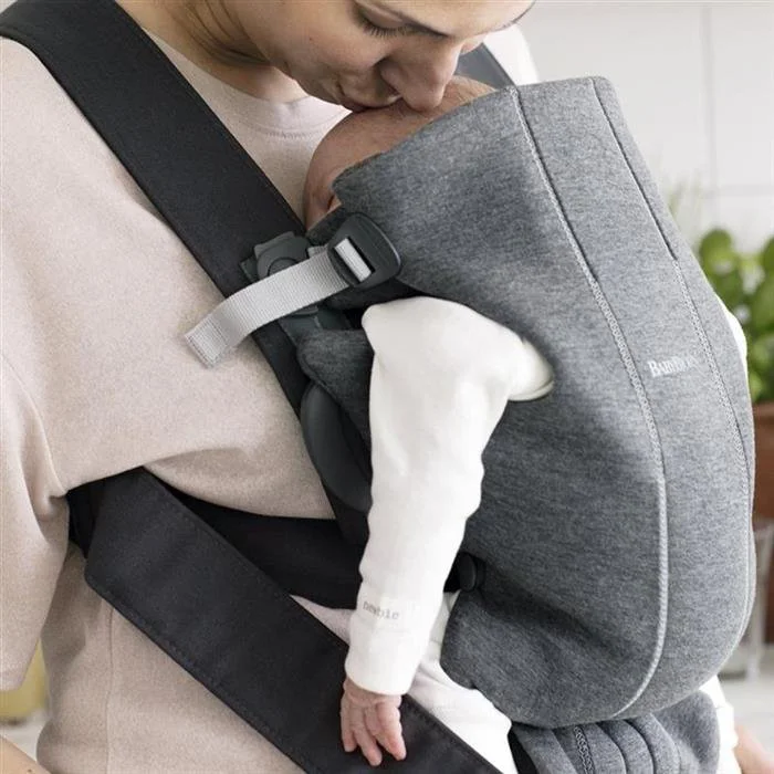 Анатомический мультифункциональный рюкзак-кенгуру BabyBjorn Mini Dark Grey, 3D Jersey