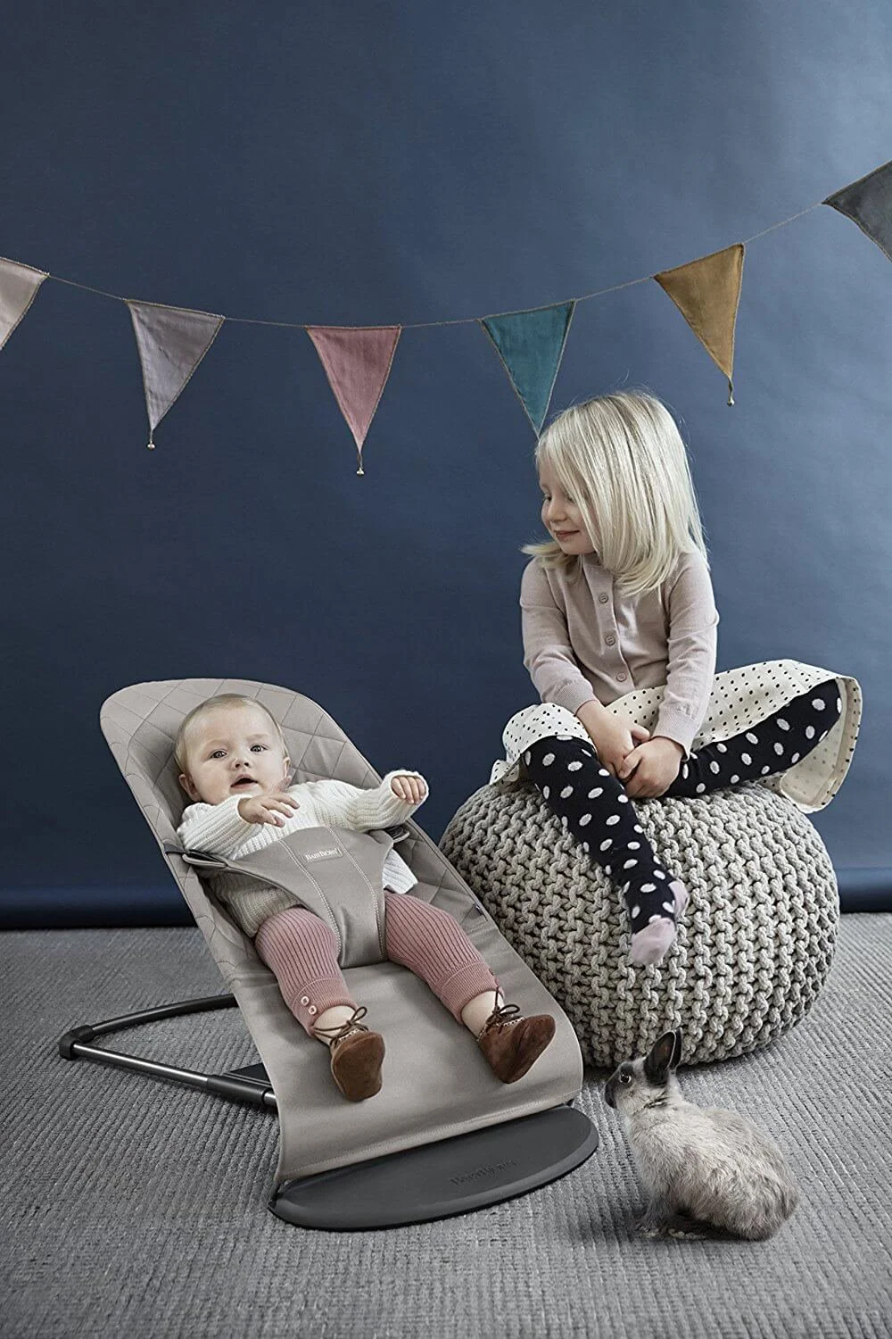 Balansoar BabyBjorn Bliss Sand Grey, Bumbac cu bara de jucarii