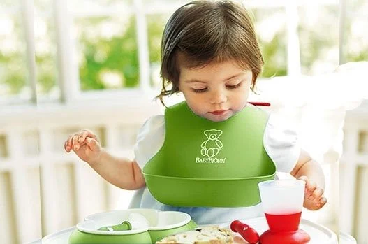 Мягкий нагрудник BabyBjorn Soft Bib Green