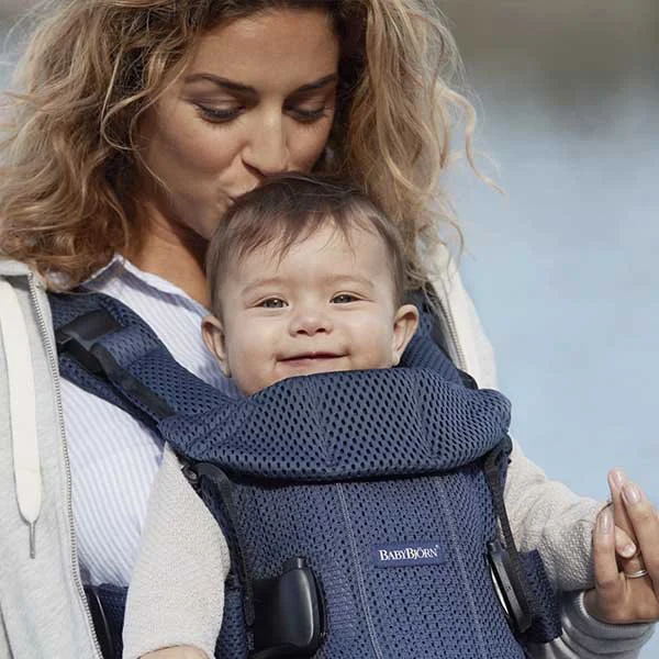 Анатомический рюкзак-кенгуру BabyBjorn One Air Navy Blue, 3D Mesh
