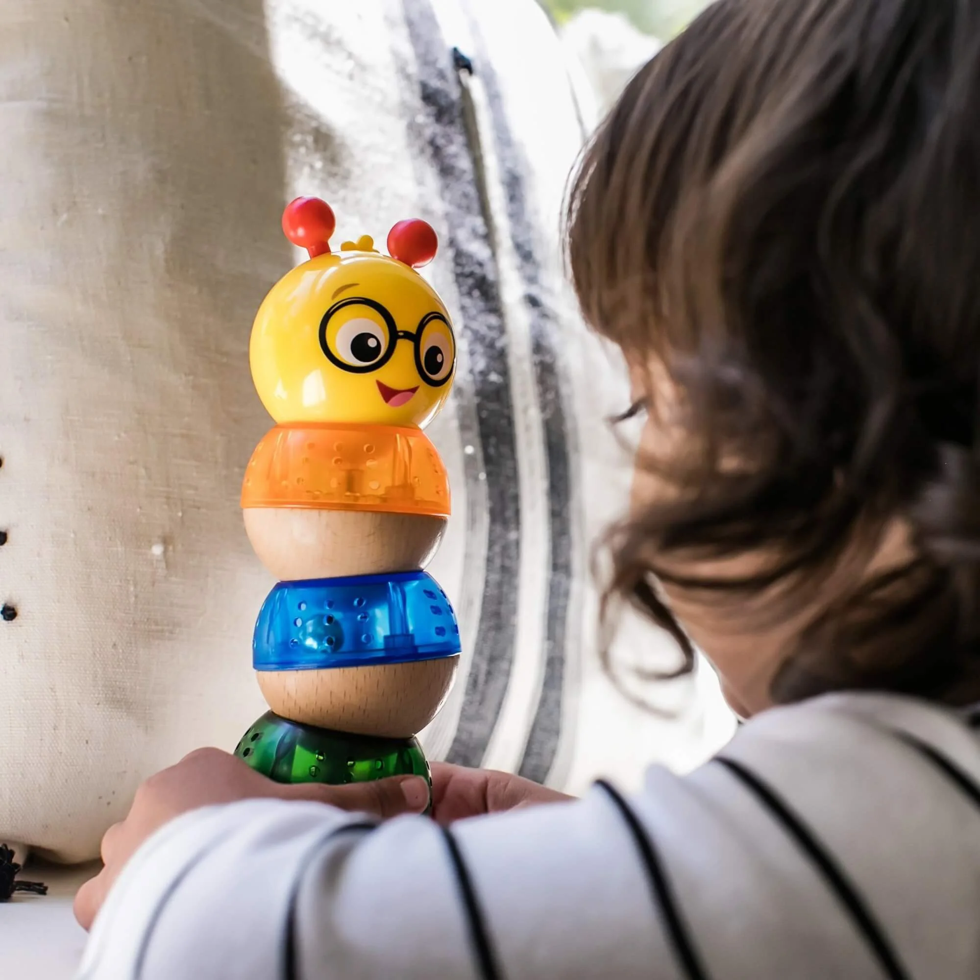 Jucarie de lemn muzicala Hape & Baby Einstein Balancing Cal