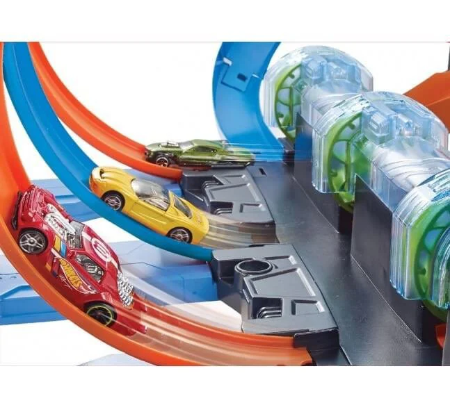 Set de joc Hot Wheels "Corkscrew Crash" foto