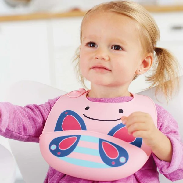 Силиконовый нагрудник Fold & Go Skip Hop Zoo Бабочка foto