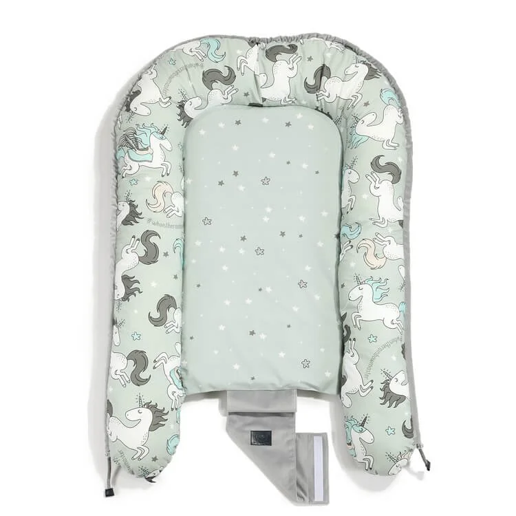 Babynest La Millou Velvet Collection - Unicorn Rainbow Knight - Dark Grey foto