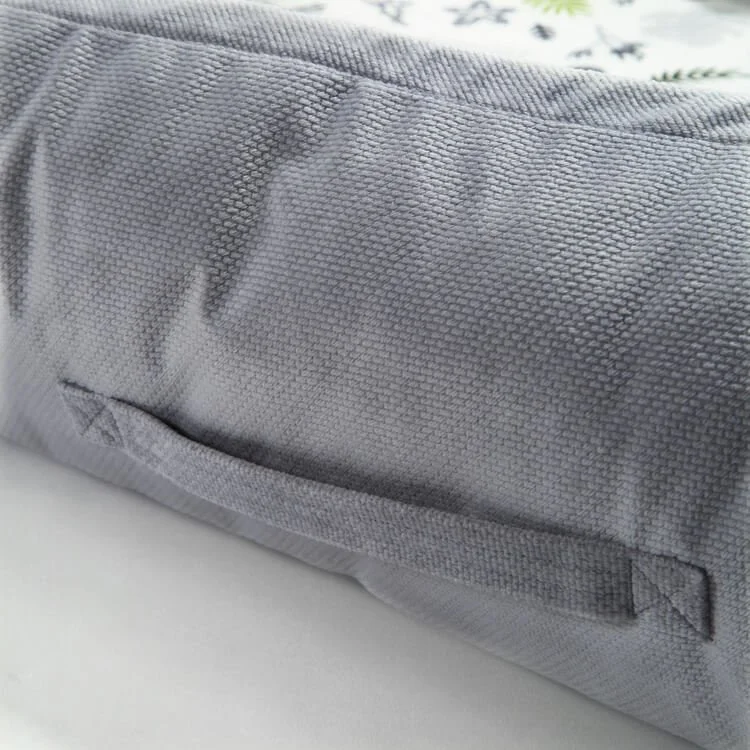 Babynest La Millou Velvet Collection - Yoga Sloth Squad - Graphite foto