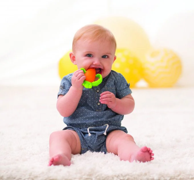 Jucarie gingivala Infantino Morcov foto