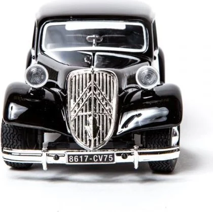Masina Bburago Citroen 15 CV TA (1:24) foto