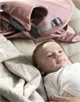 Marsupiu anatomic BabyBjorn Mini Dusty Pink cu pozitii multiple de purtare, bumbac