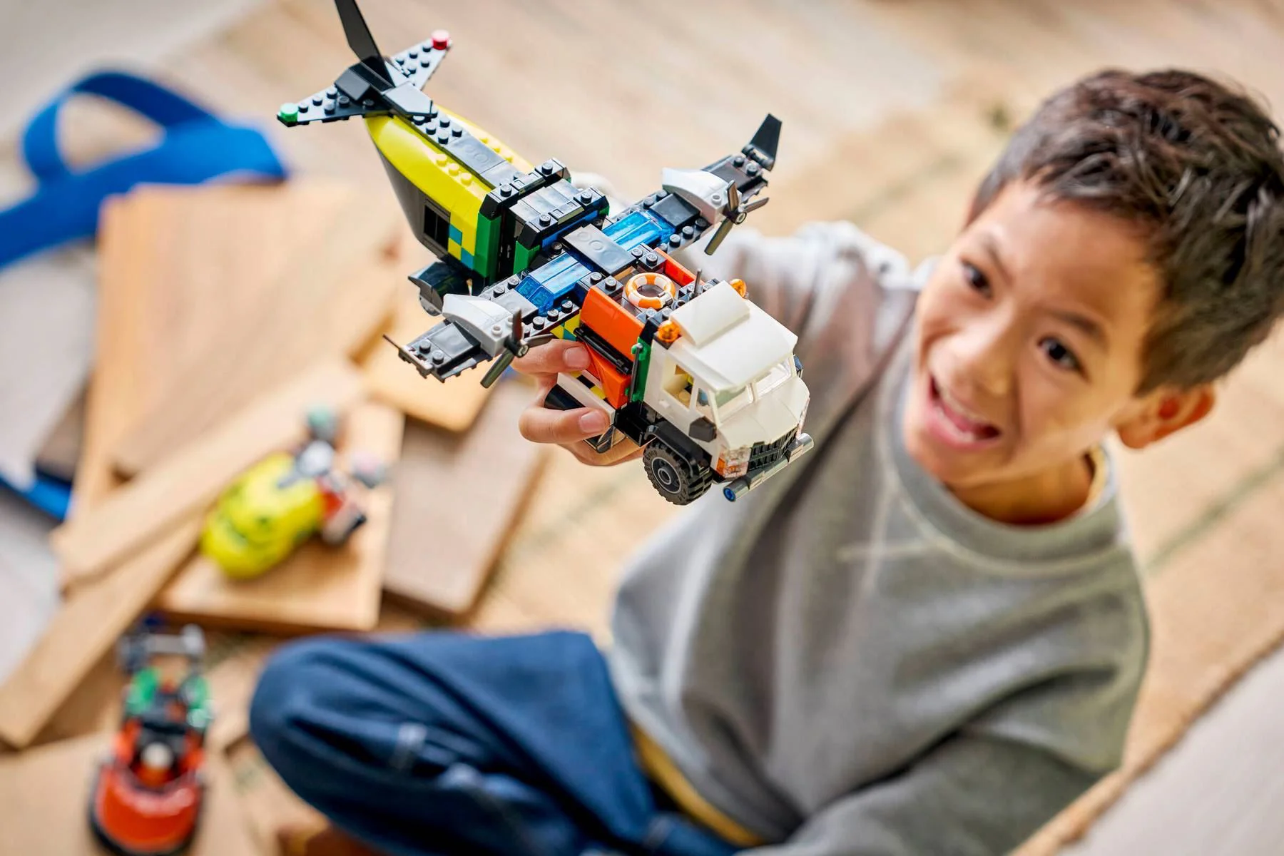 LEGO City - Самолёт, сервисный грузовик и спасательный ховеркрафт foto