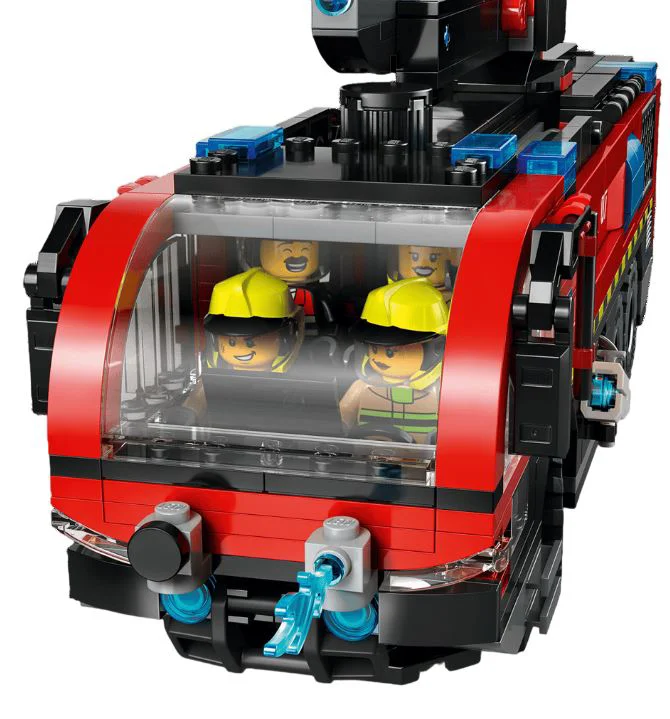 LEGO City - Masina de pompieri aeroportuara foto
