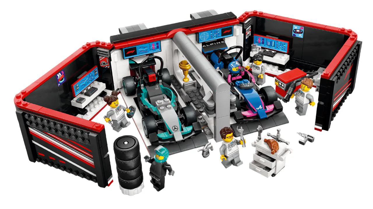 LEGO City - Garaj F1 si masini Mercedes-AMG & Alpine foto