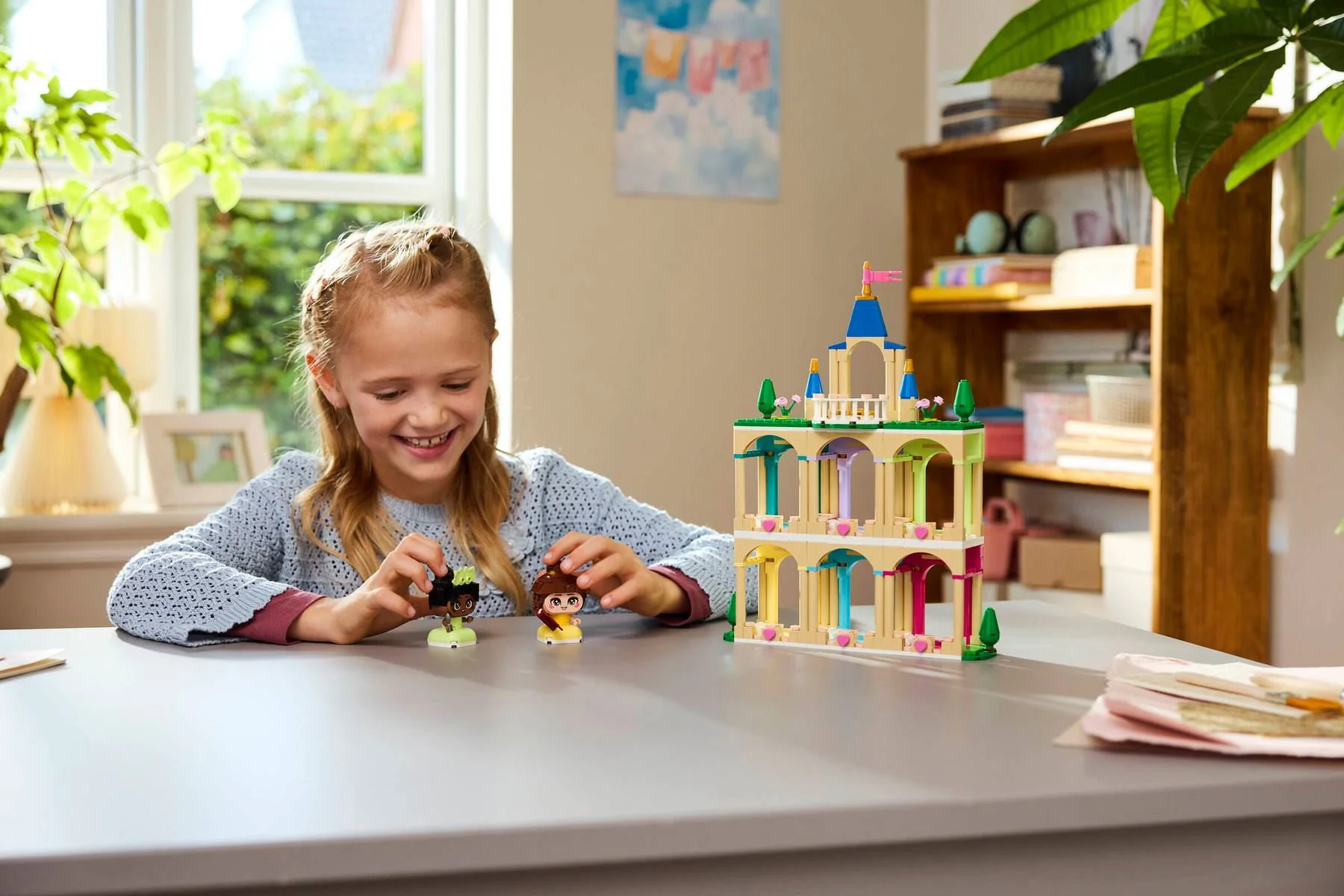 LEGO Disney - Mini Belle si Tiana cu Castel foto
