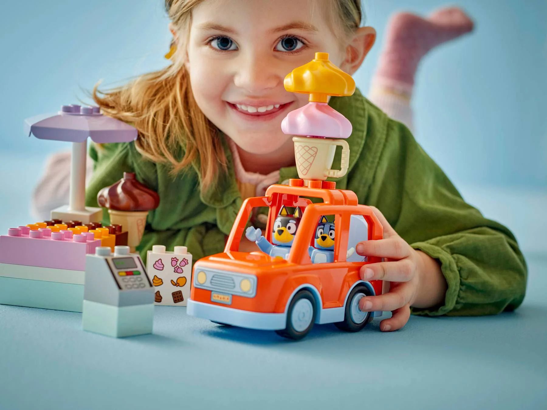 LEGO Duplo - Excursie pentru inghetata cu Bluey foto