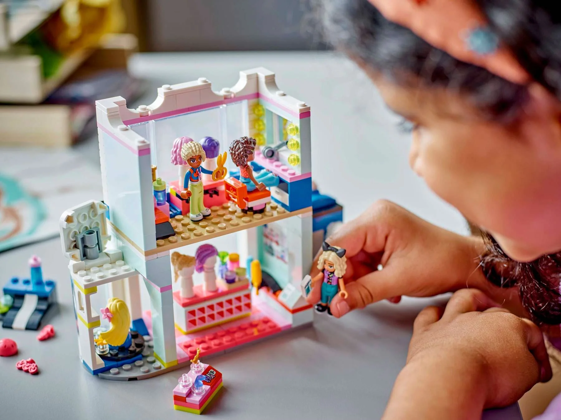 LEGO Friends - Салон красоты и магазин аксессуаров foto