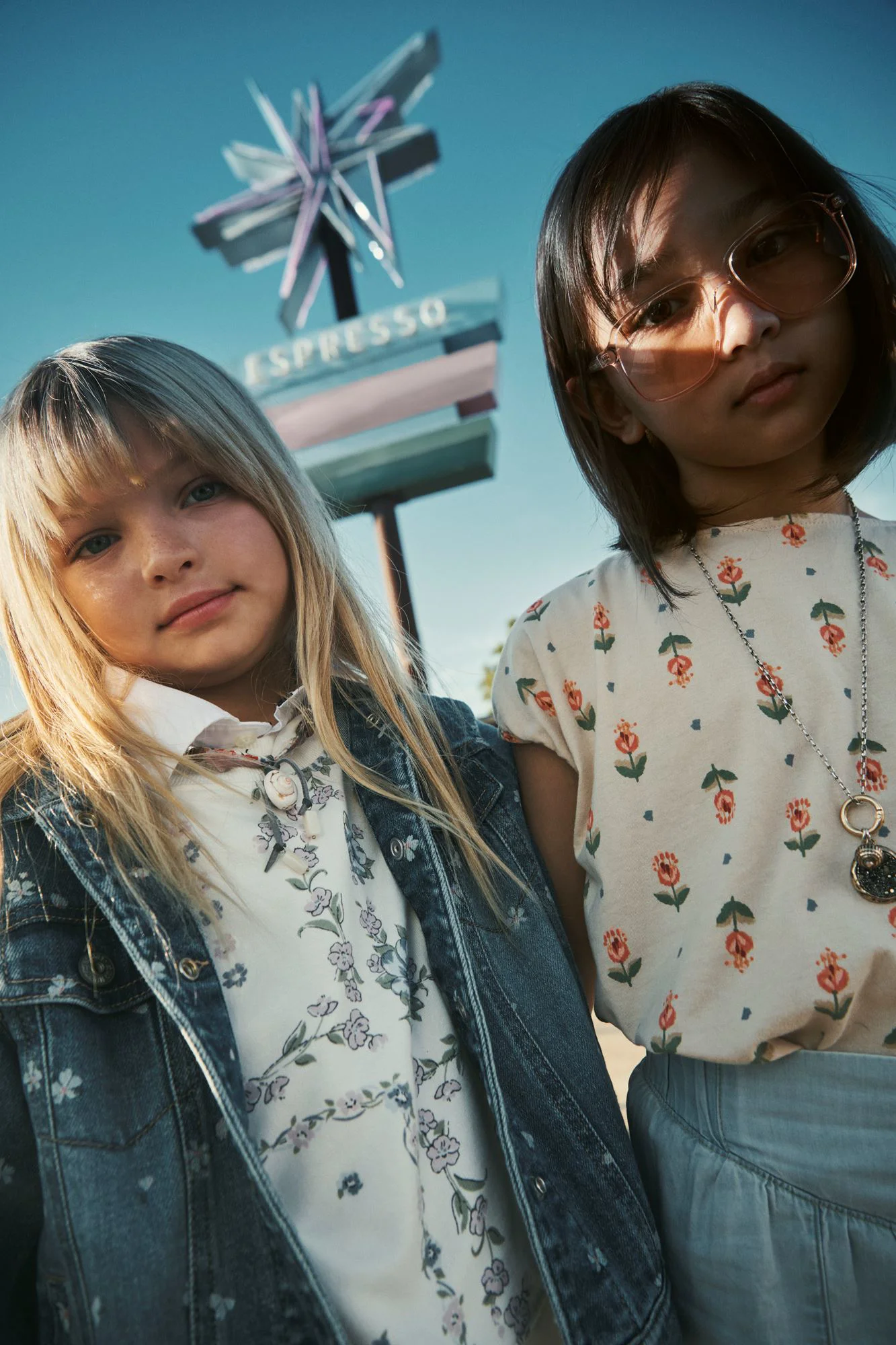 OshKosh Джинсовая куртка с цветочным принтом Dark Wash Floral foto