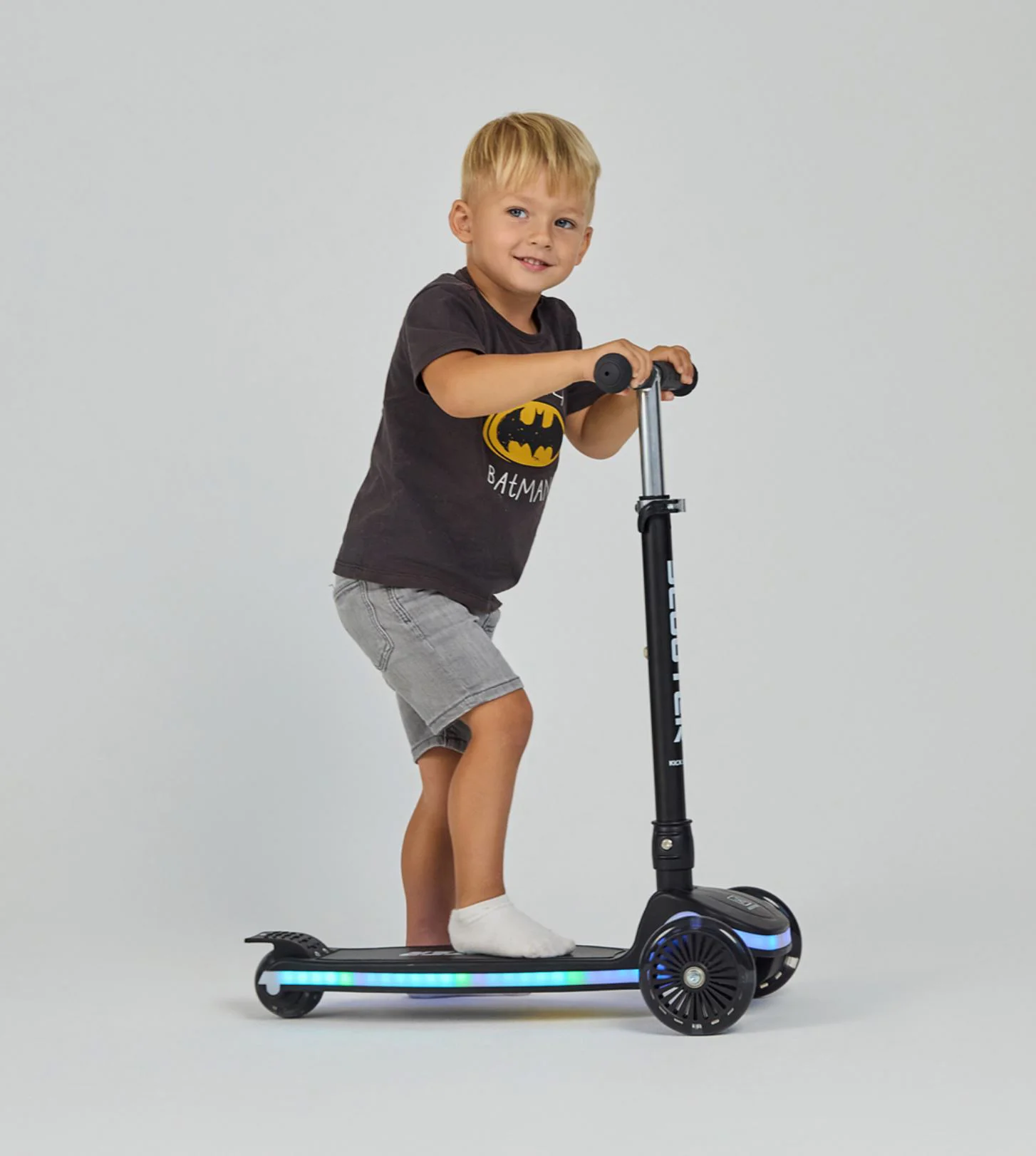Trotineta cu 3 roti Scooter LED si platforma Adamex Negru foto