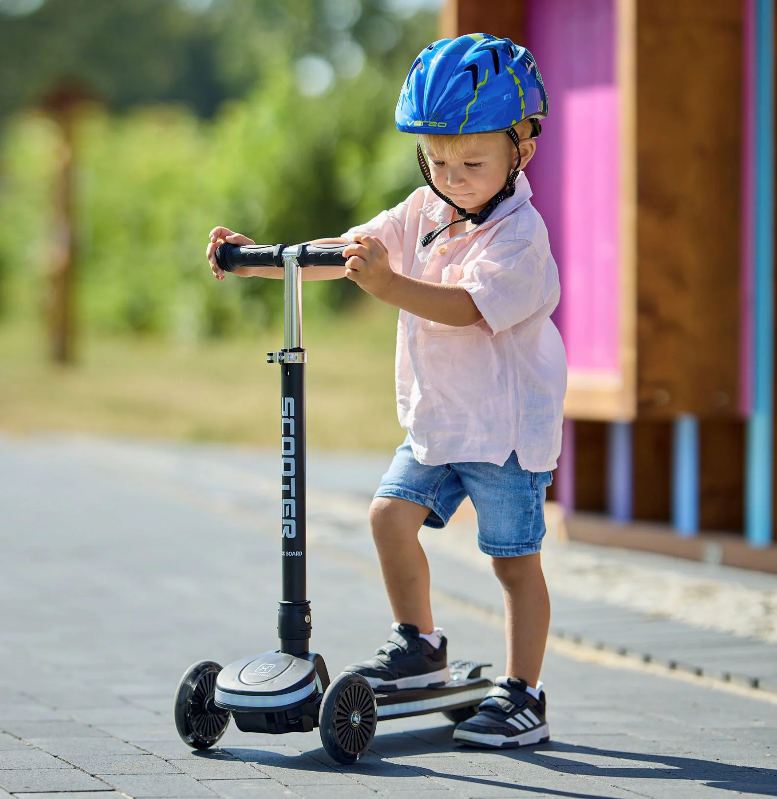 Trotineta cu 3 roti Scooter LED si platforma Adamex Negru foto