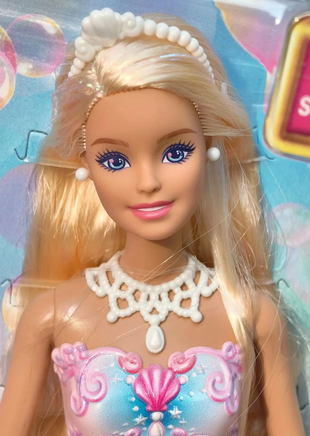 Papusa Barbie Sirena stralucitoare, cu functie de facut baloane de sapun foto