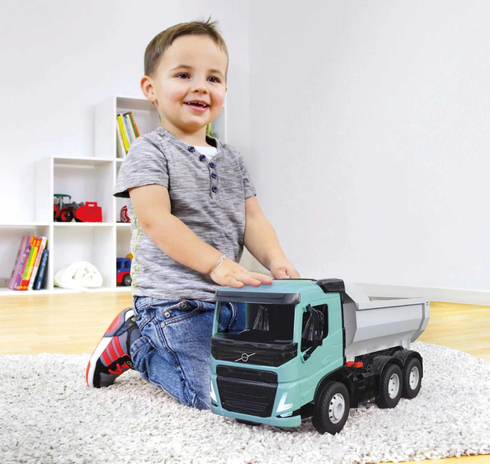 Masina Lena Camion WorXX Volvo foto