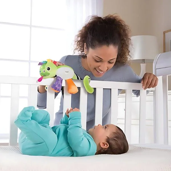 Jucarie cu sunete si lumina Tomy Cameleonul Rosie Lamaze foto