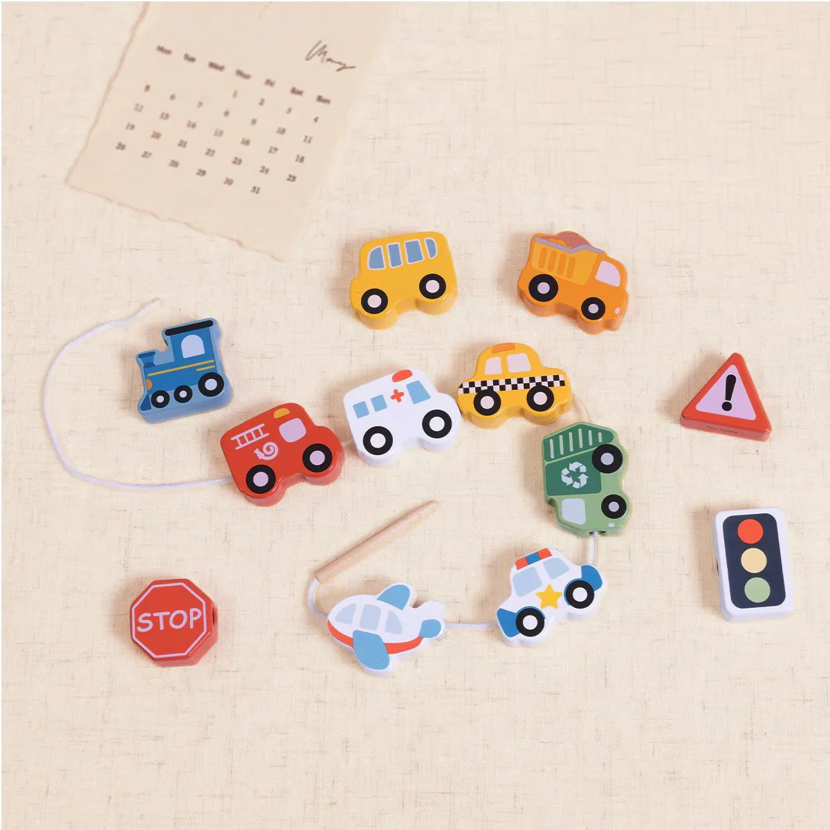 Jucarie din lemn de tras Tooky Toy Transport foto