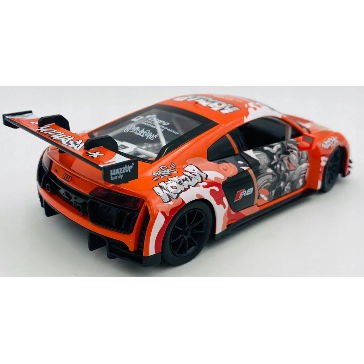 Металлическая машинка Audi R8 LMS, масштаб 1:24 foto