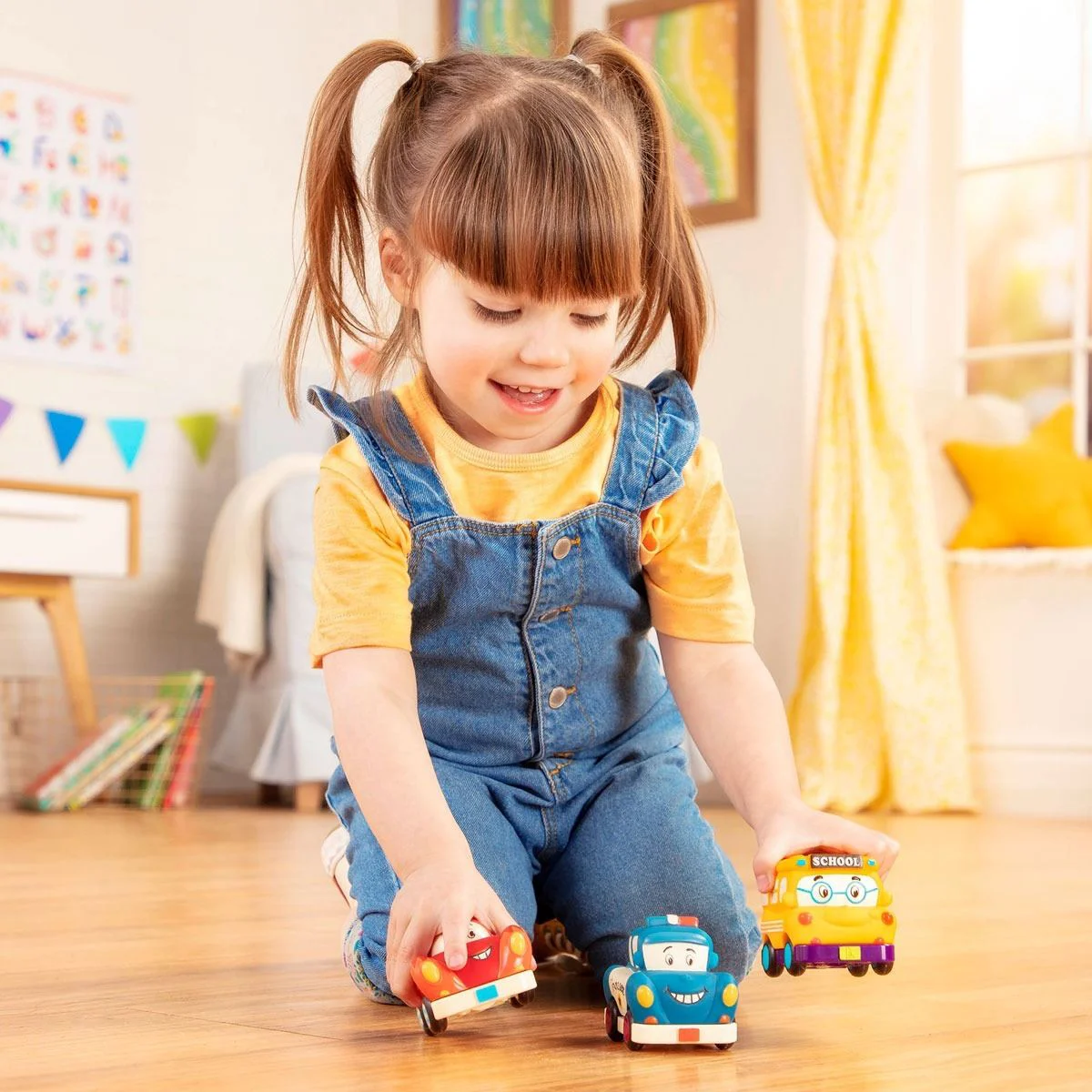 Мини-машинка Battat Mini с инерционным механизмом, в асс. foto