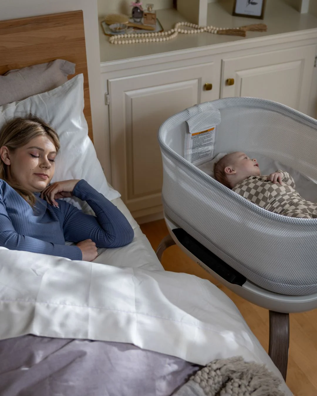 Patut co-sleeper Graco Eluma Nest Luna cu leganare si sistem inteligent de detectare a plansului foto