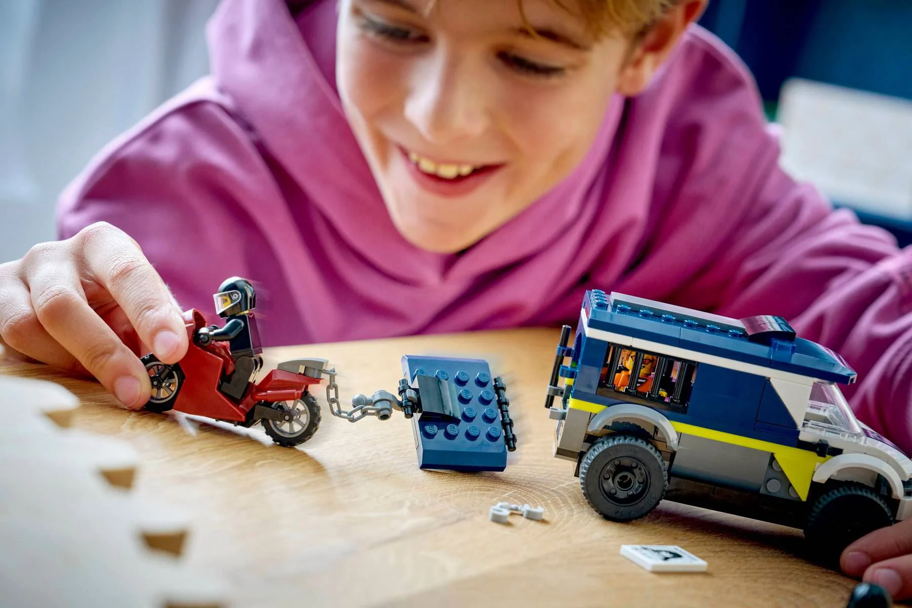 LEGO City - Фургон для перевозки заключённых foto