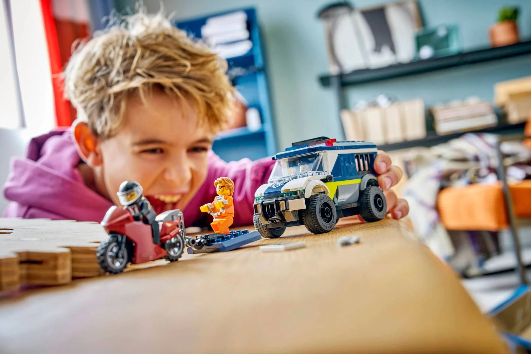 LEGO City - Фургон для перевозки заключённых foto