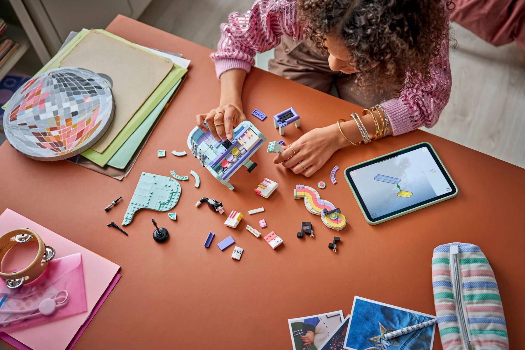 LEGO Creator - Pian Decorativ cu Pisica foto
