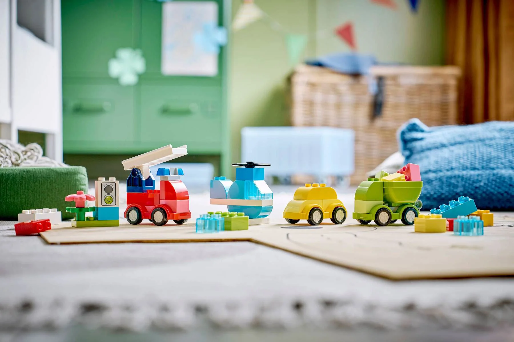 LEGO Duplo - Творческий транспорт foto