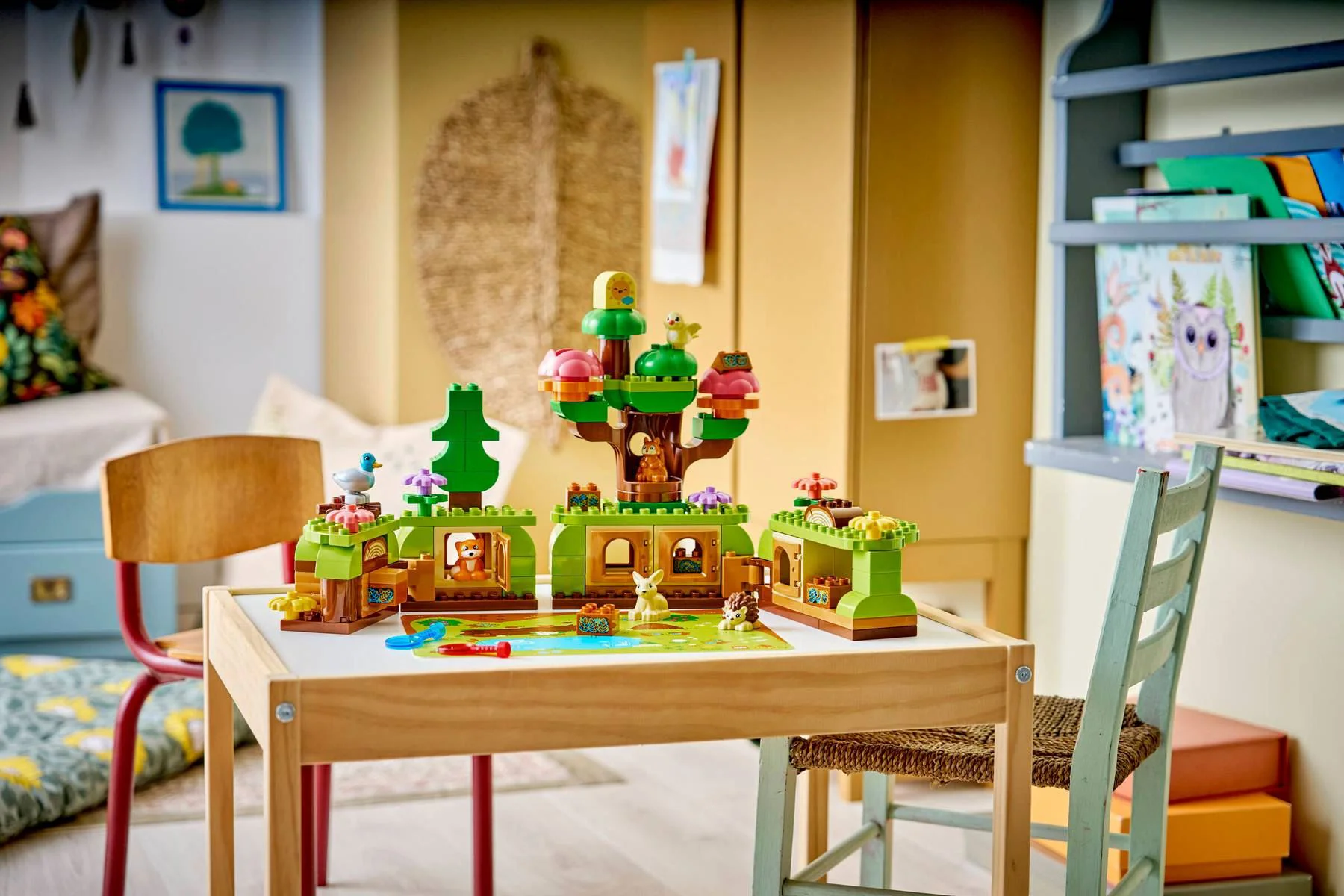 LEGO Duplo - Padure de Explorare cu Animale Salbatice foto