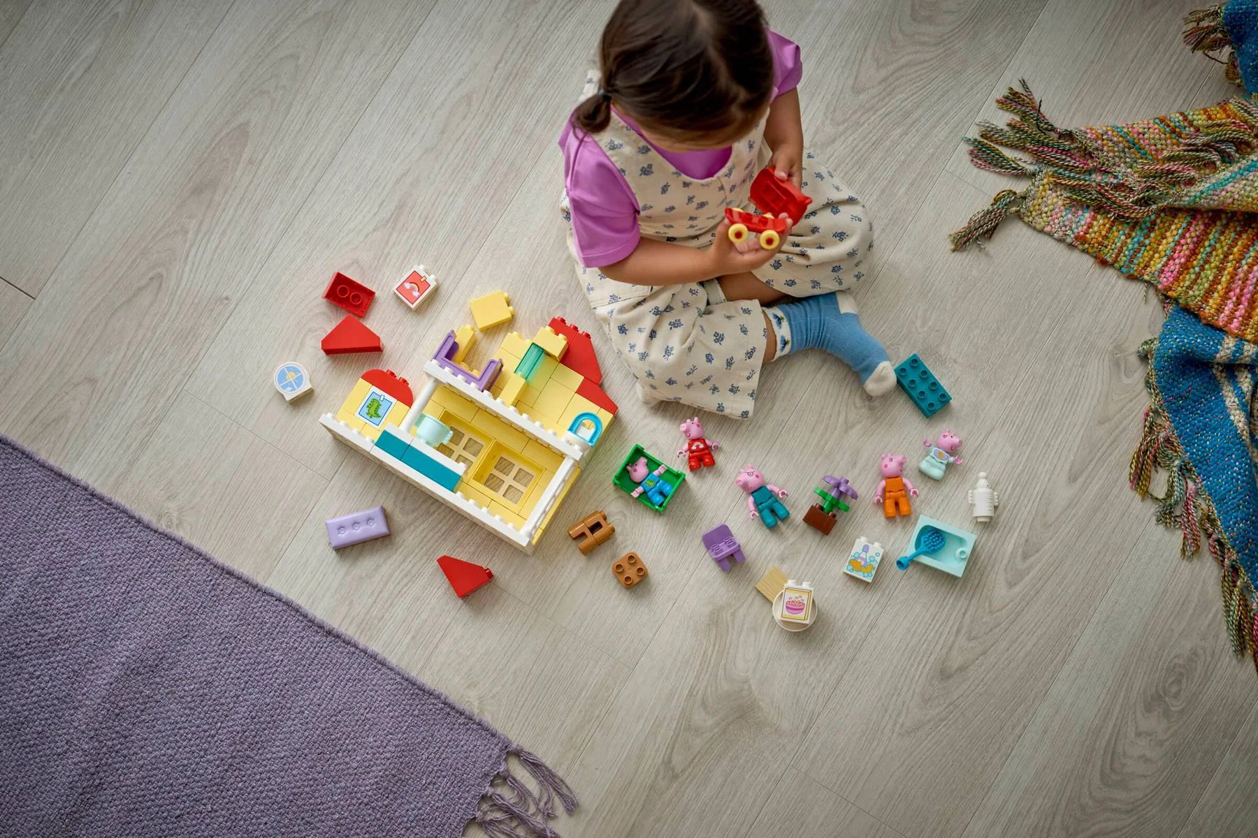 LEGO Duplo - Семейный дом Peppa Pig foto