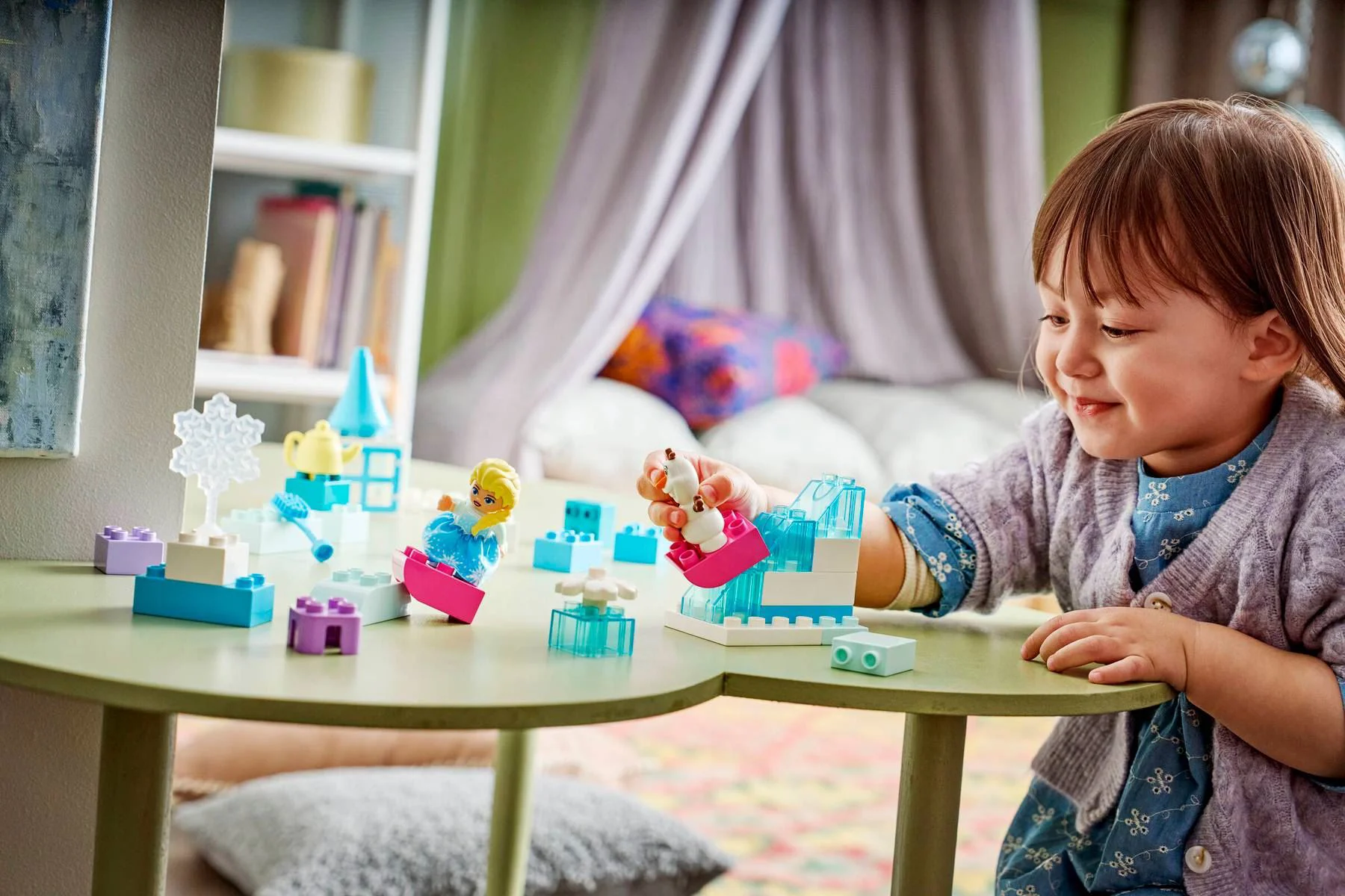 LEGO Duplo - Cutie Creativa cu Elsa si Olaf foto