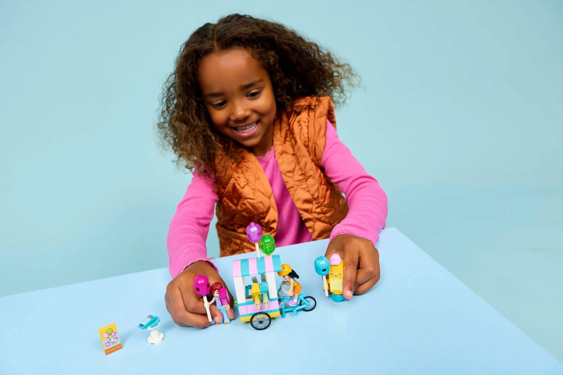 LEGO Friends - Киоск с мороженым и воздушными шарами foto