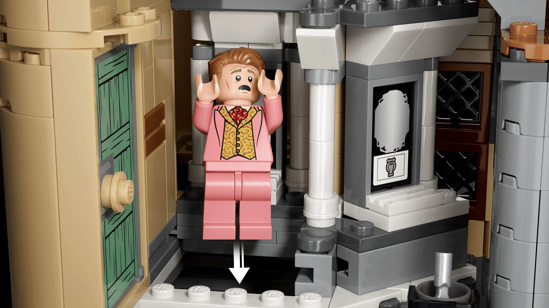 LEGO Harry Potter - Замок Хогвартс: Восточное крыло foto