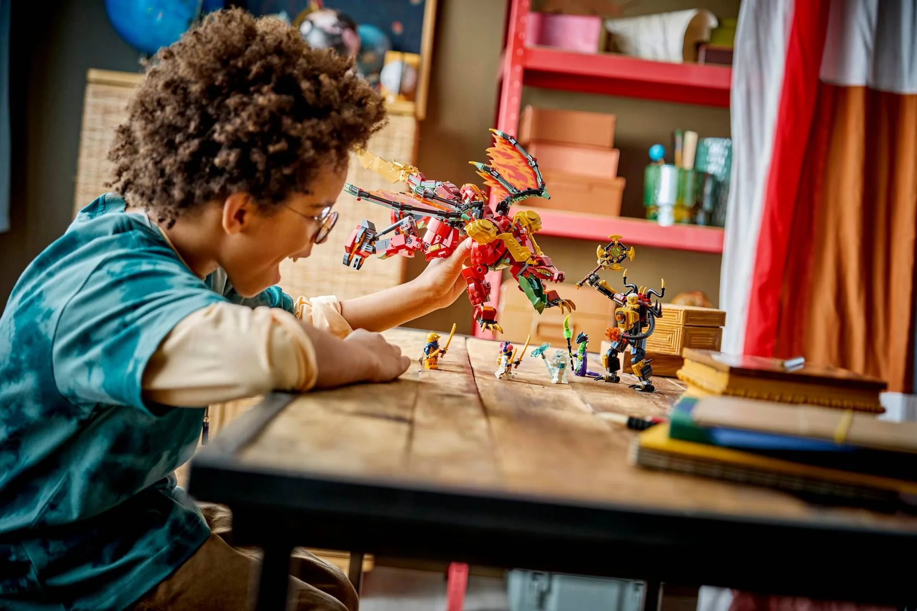 LEGO Ninjago - Wyldfyre's Transforming Dragon Mech foto