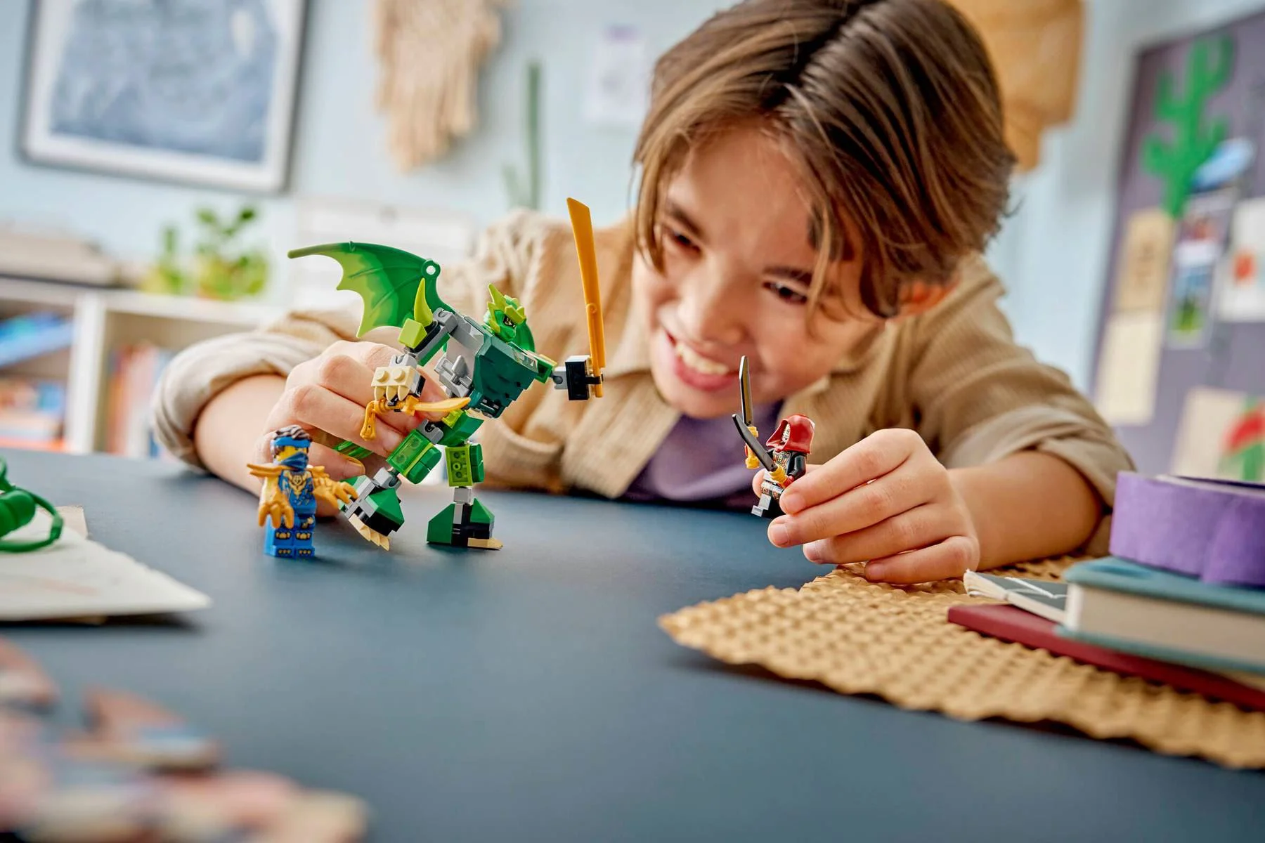 LEGO Ninjago - Lloyd's Dragon Mech Battle Pack foto
