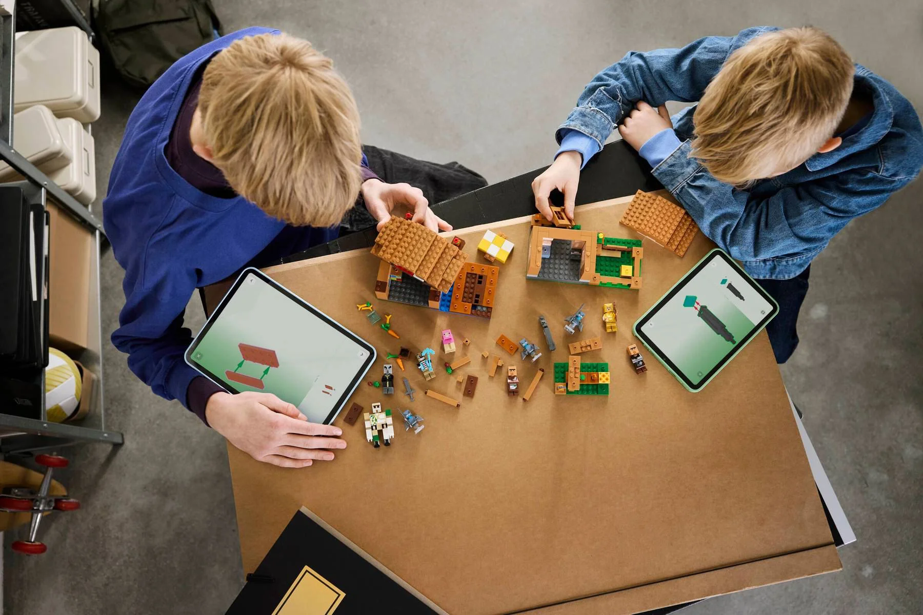 LEGO Minecraft - Атака Вызывателя на деревню foto