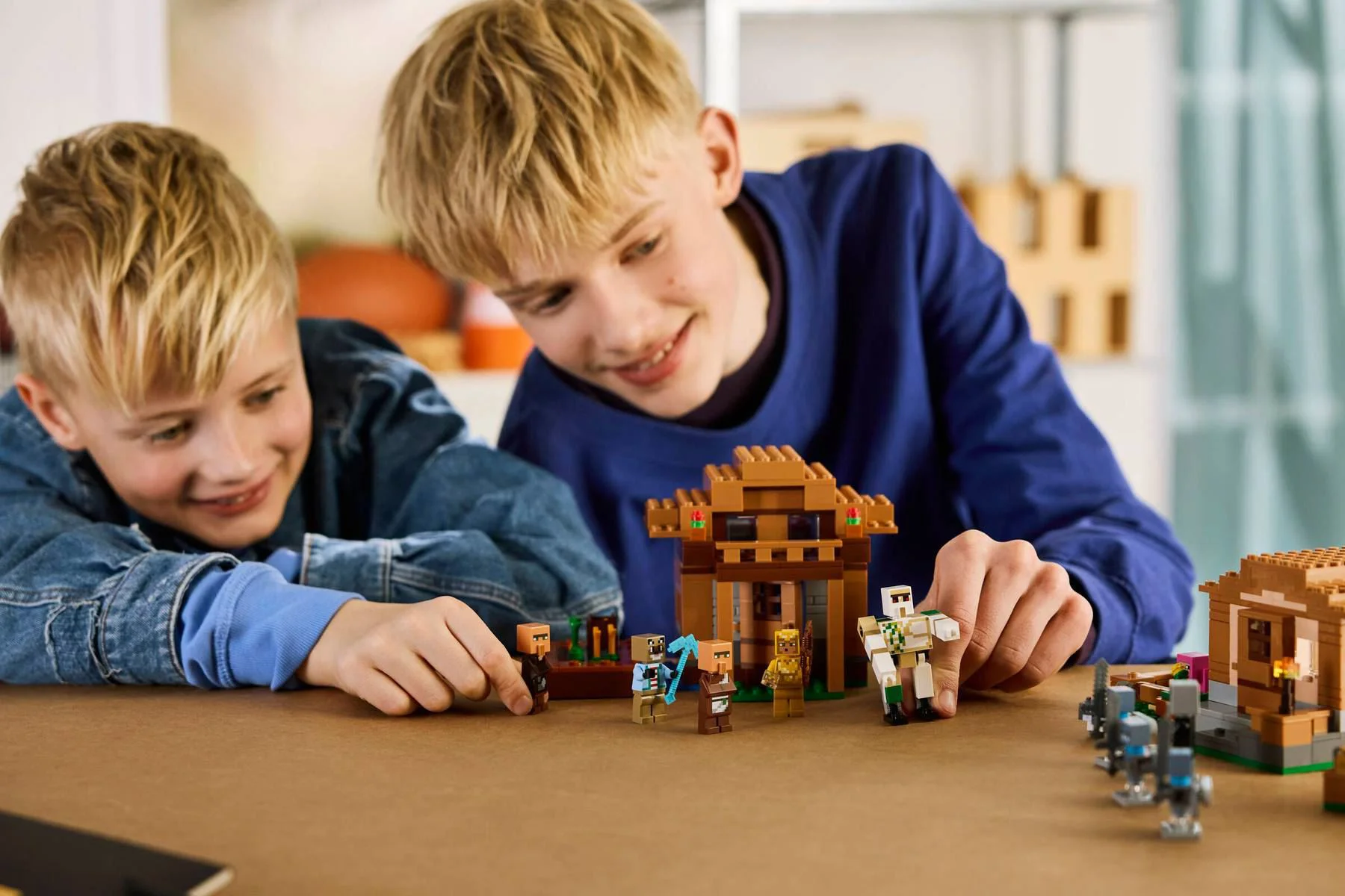 LEGO Minecraft - Атака Вызывателя на деревню foto
