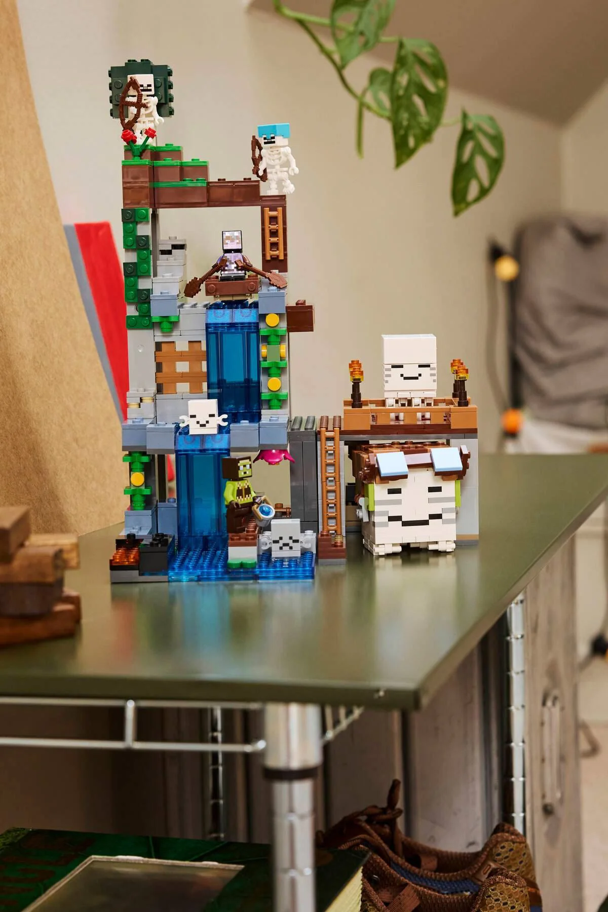 LEGO Minecraft - Станция Гаста foto