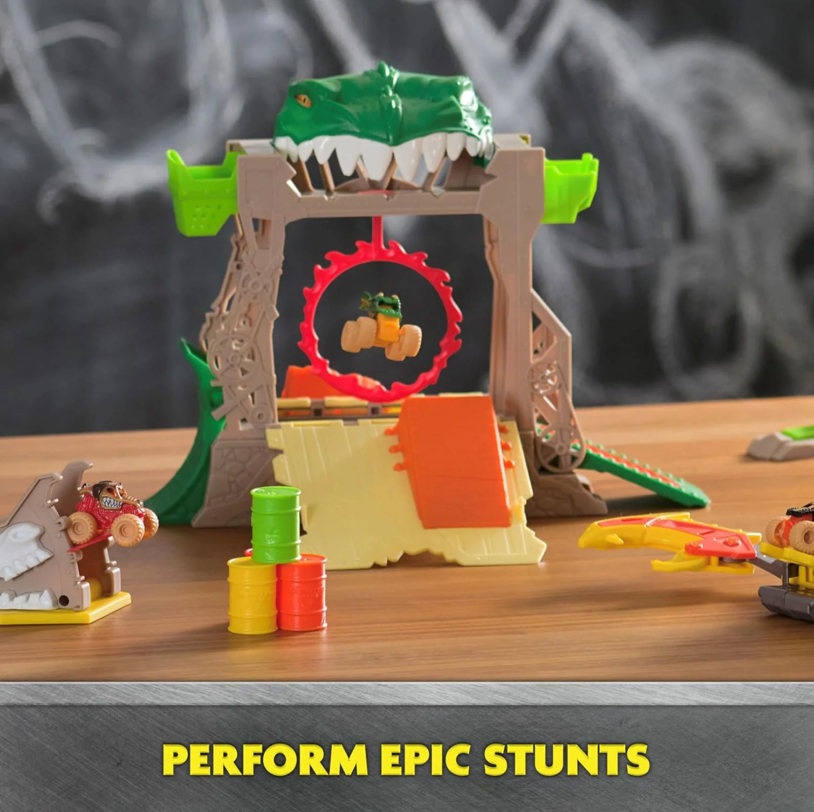 Set de joaca Spin Master Monster Jam Dragon Dungeon of Doom foto