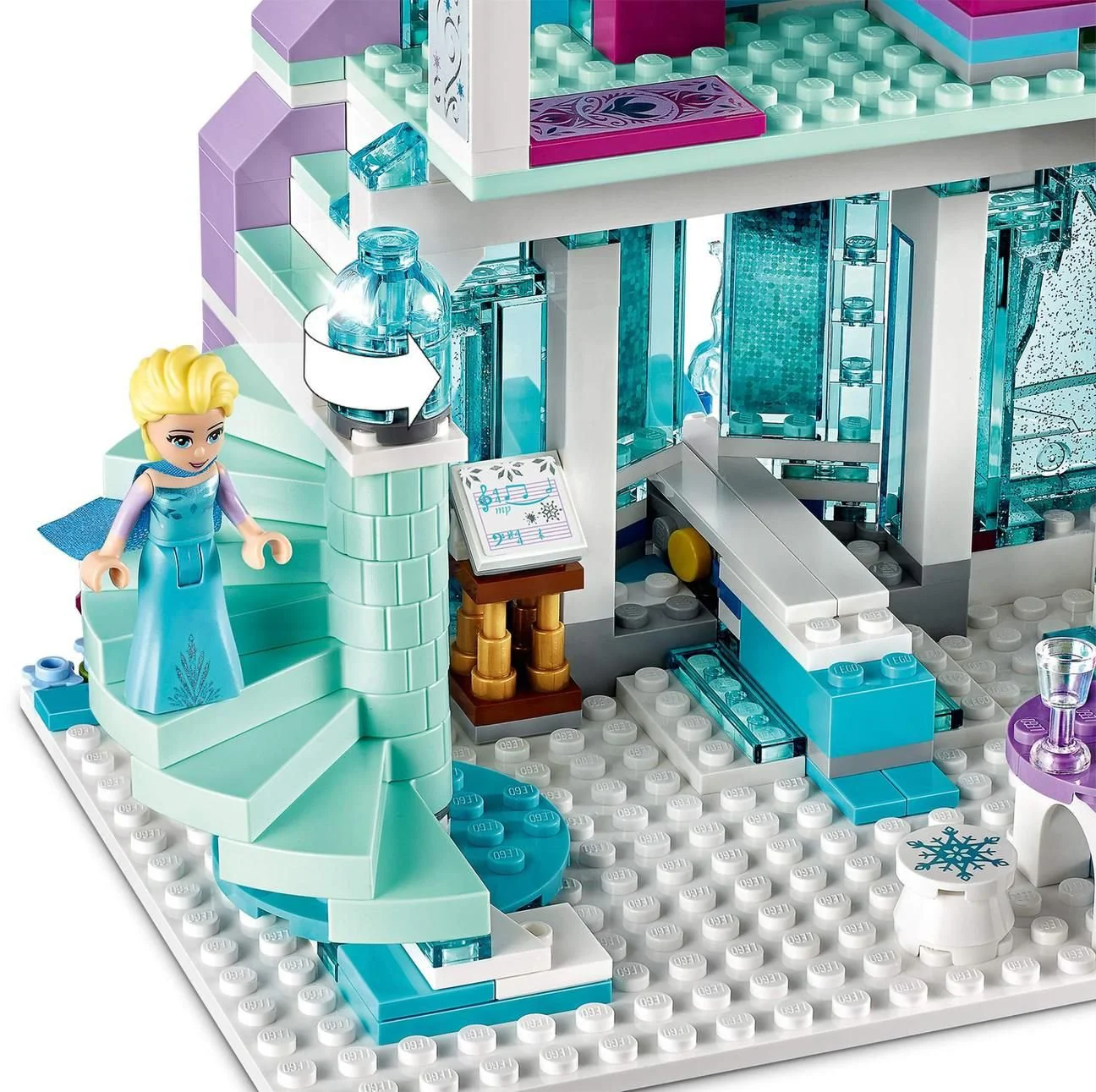 LEGO Disney - Elsa's Magical Ice Palace foto