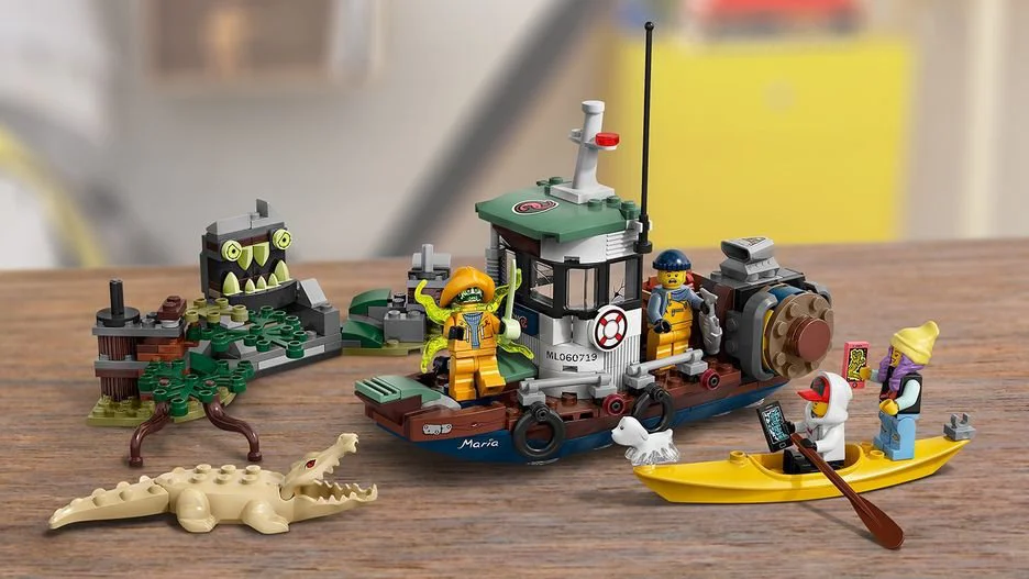 LEGO Hidden Side - Wrecked Shrimp Boat foto