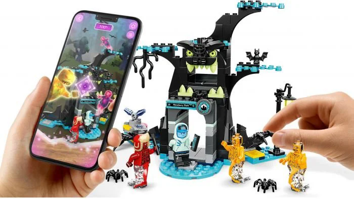 LEGO Hidden Side - Welcome to the Hidden Side foto