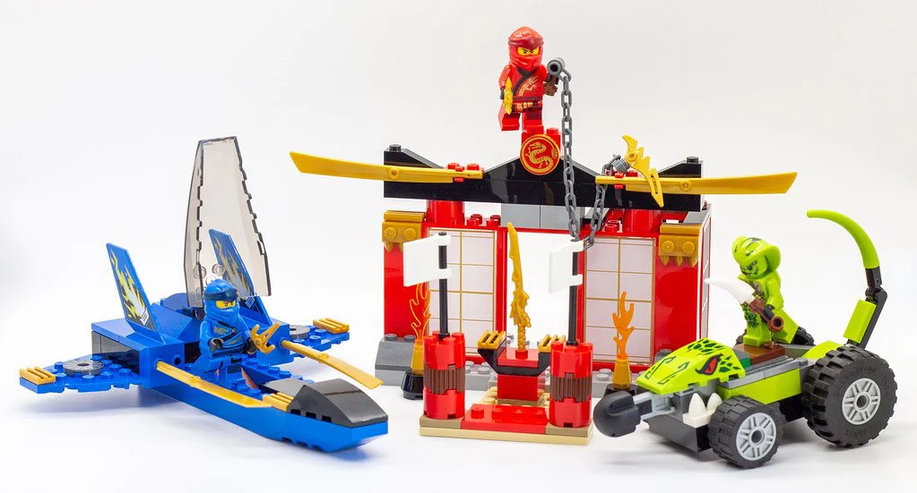 LEGO Ninjago - Storm Fighter Battle foto